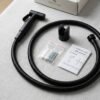 Luxe Bidet Handdouche Set Mat Zwart - Shattaf Toiletsproeier - Inclusief 1.5m Slang & Wandhouder - Industrieel Design